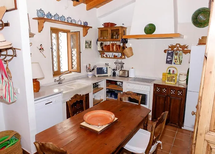 Casita Blanca * Нерха